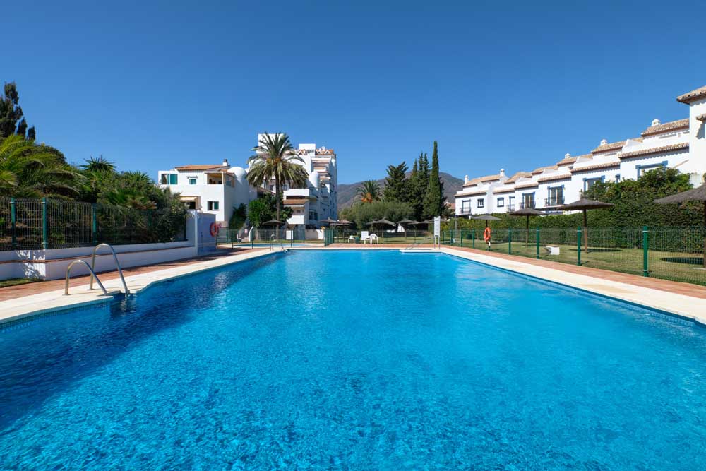 Qlistings - 3 Bedroom Penthouse For Sale In Estepona Property Image