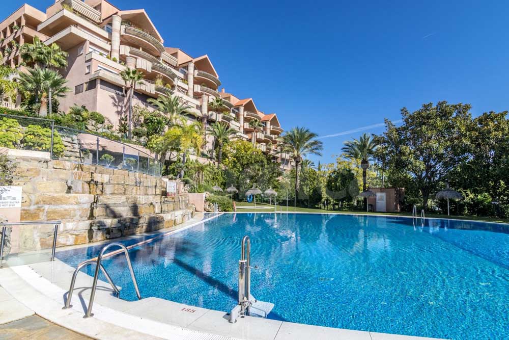 Qlistings - 4 Bedroom Apartment For Sale In Nueva Andalucia Property Image