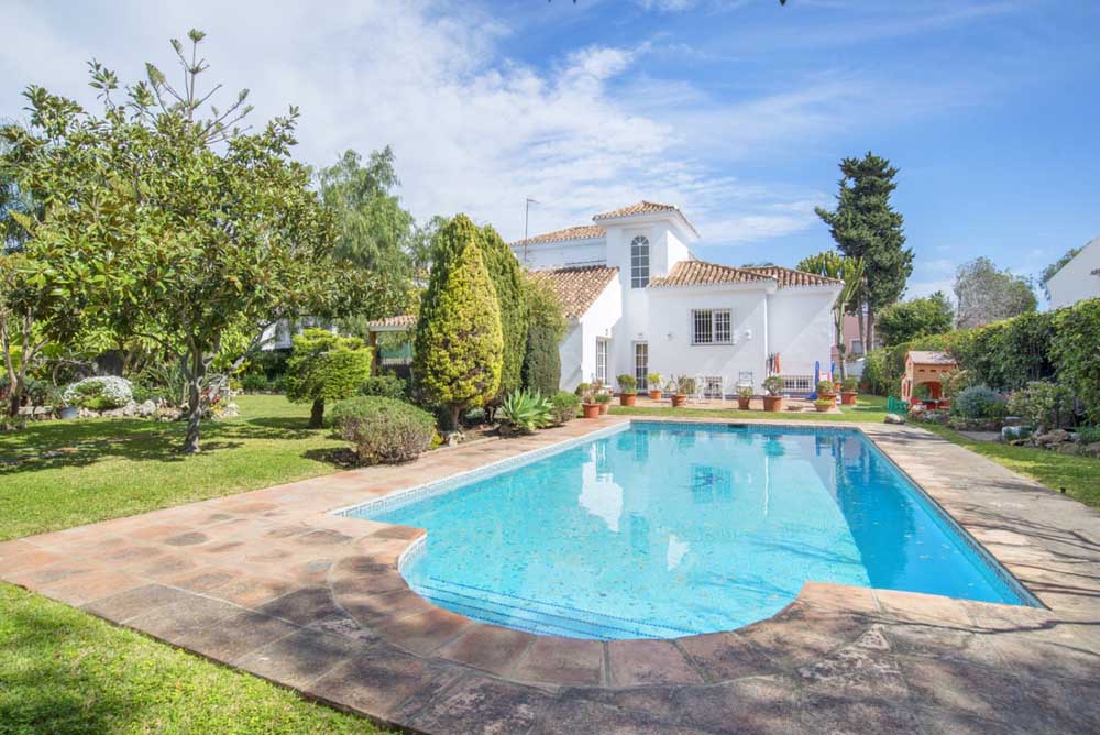 Qlistings - 4 Bedroom Villa For Sale In San Pedro De Alcantara Property Image