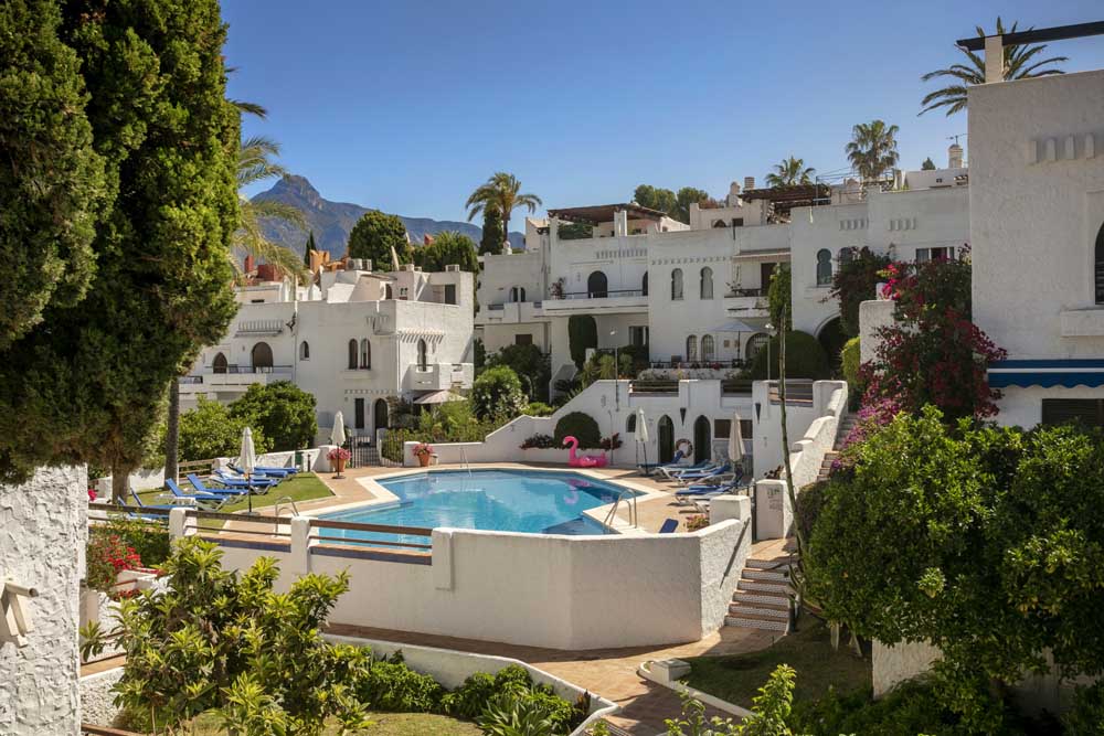 Qlistings - 4 Bedroom Townhouse For Sale In Nueva Andalucia Property Image