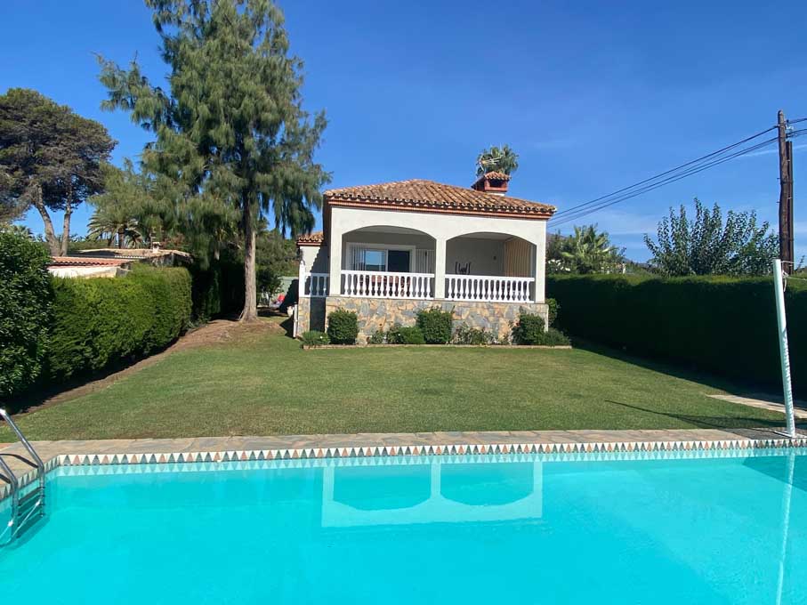 Qlistings - 3 Bedroom Villa For Sale In Estepona Property Image