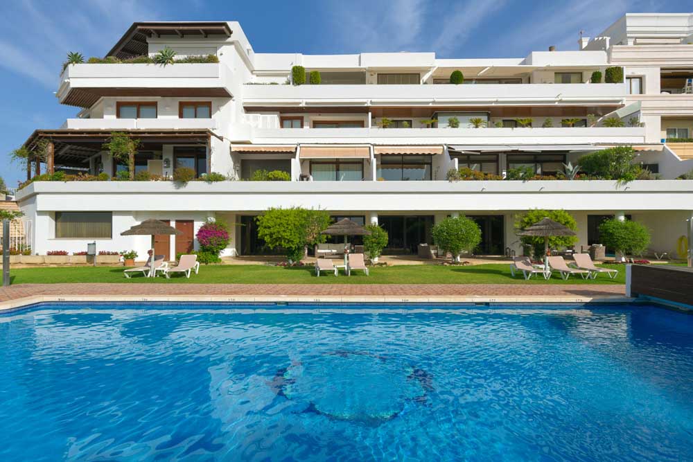 Fully renovated superb penthouse in Las Brisas