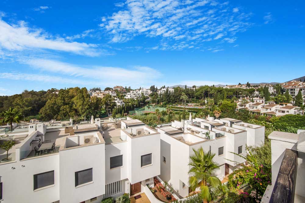 Superb townhouse in Arco Iris , Marbella