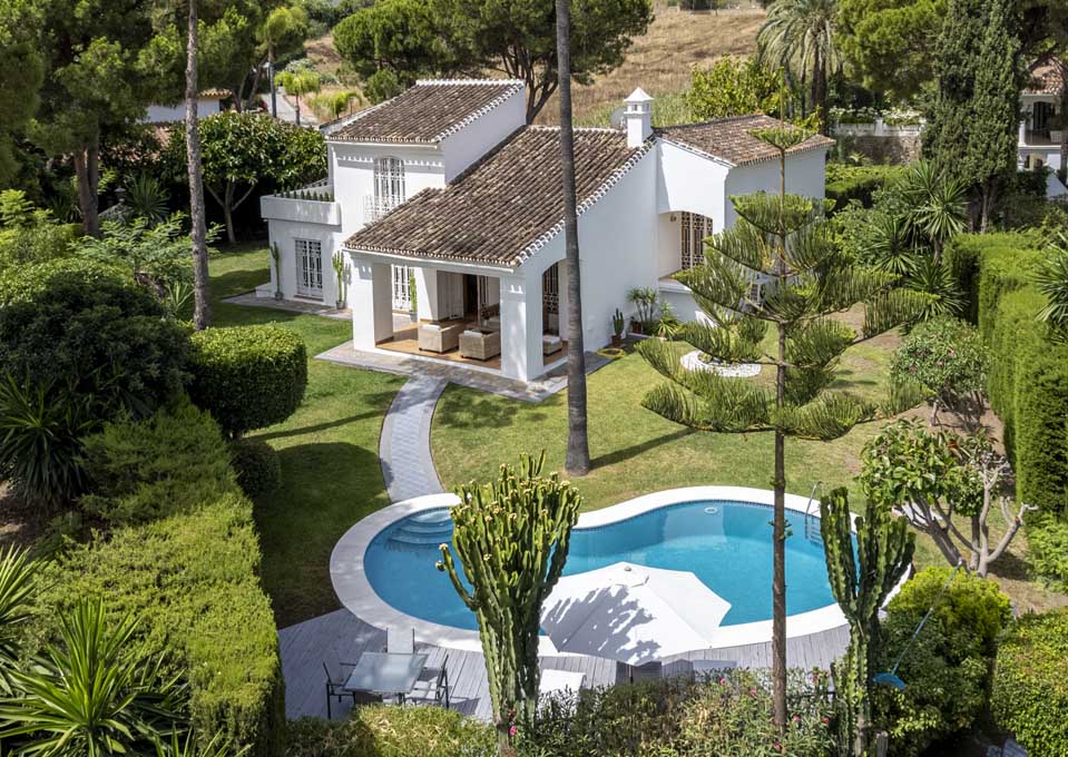 Charming villa in Nueva Andalucia