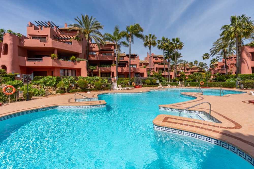 Ground floor apartment in Menara Beach , Estepona