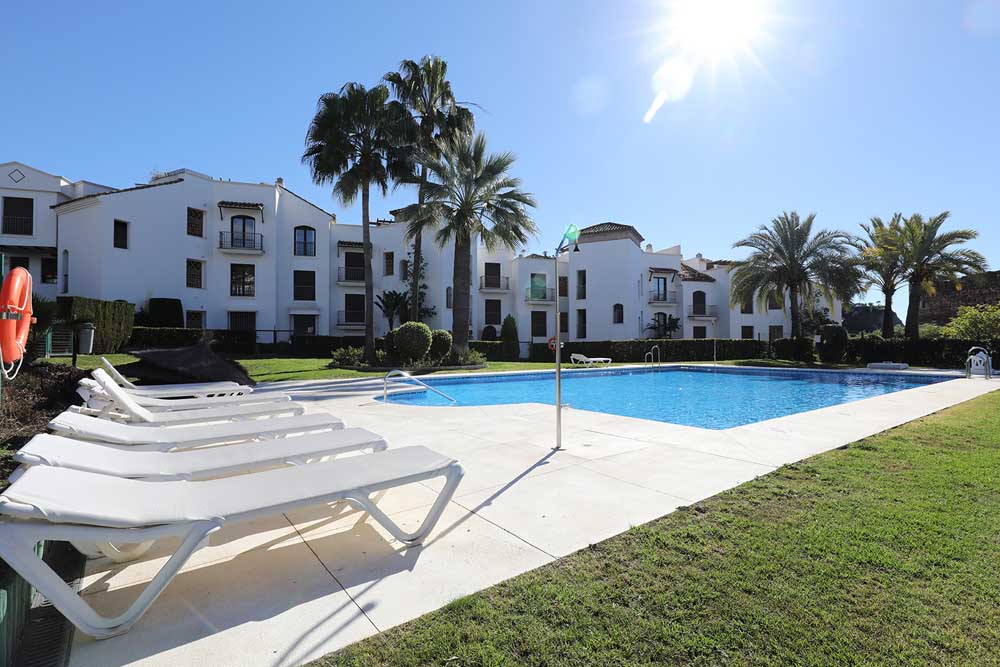 Beautiful apartment in Los Aqueros , Benahavis