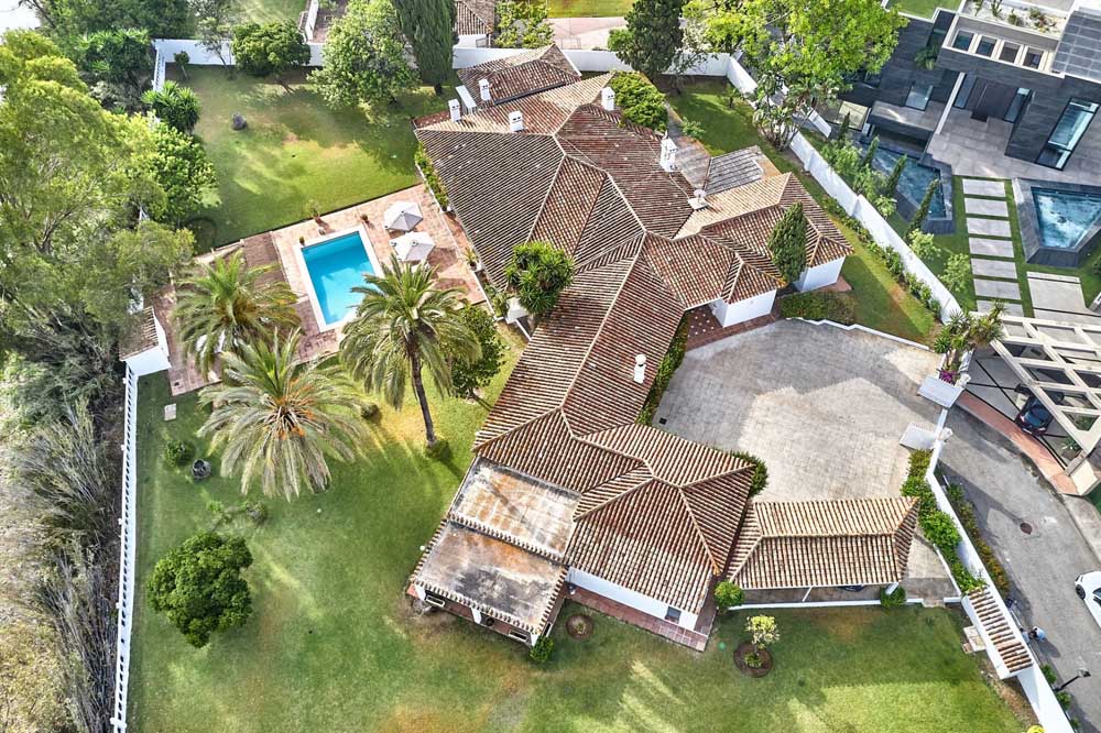 Rustic style bungalow in Casasola, Estepona