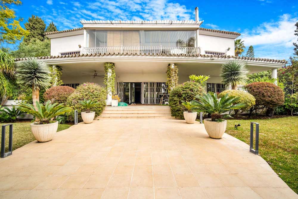 Beautiful villa in the heart of the Golden Mile, Marbella.