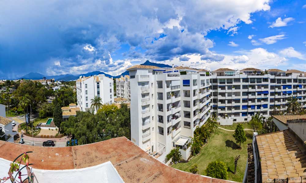 Stunning 3 bedroom penthouse in Puerto Banus